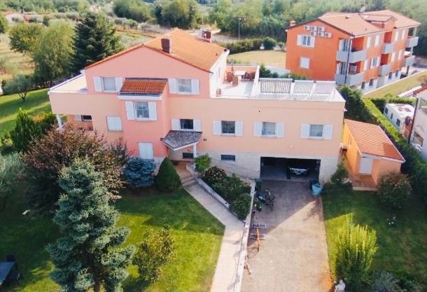 Casa Cino Apartment Umag Exterior photo